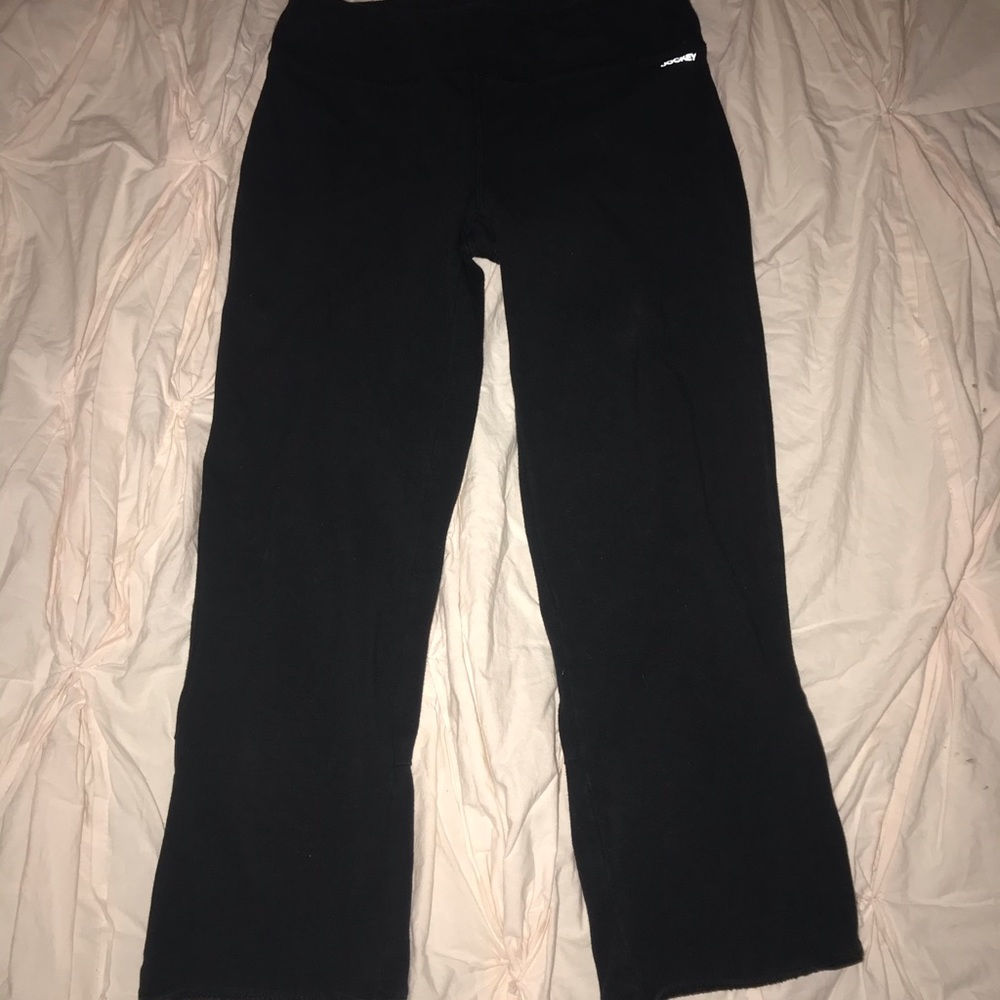 Black Jockey 3/4 length yoga pants